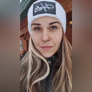 Meet your Posher, Liz